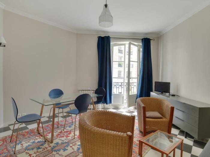 باريس 4 People Apartment Close To Eiffel Tower By Weekome المظهر الخارجي الصورة